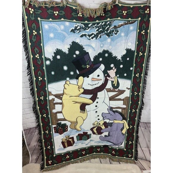 Vintage DISNEY Classic Winnie-the-Pooh Christmas Snowman Throw Tapestry 45 x 65 - Picture 1 of 5